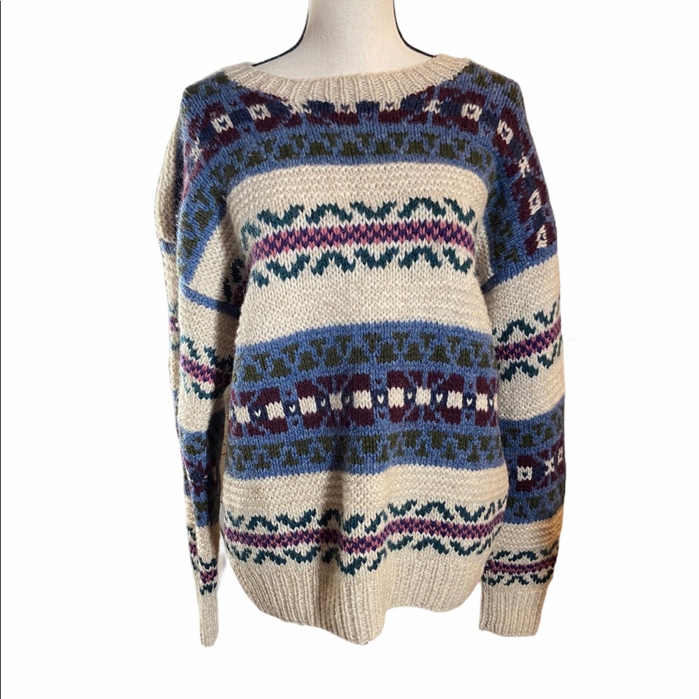 Vintage Beaver Canoe 100% Shetland Wool Size M Crewneck Sweater.